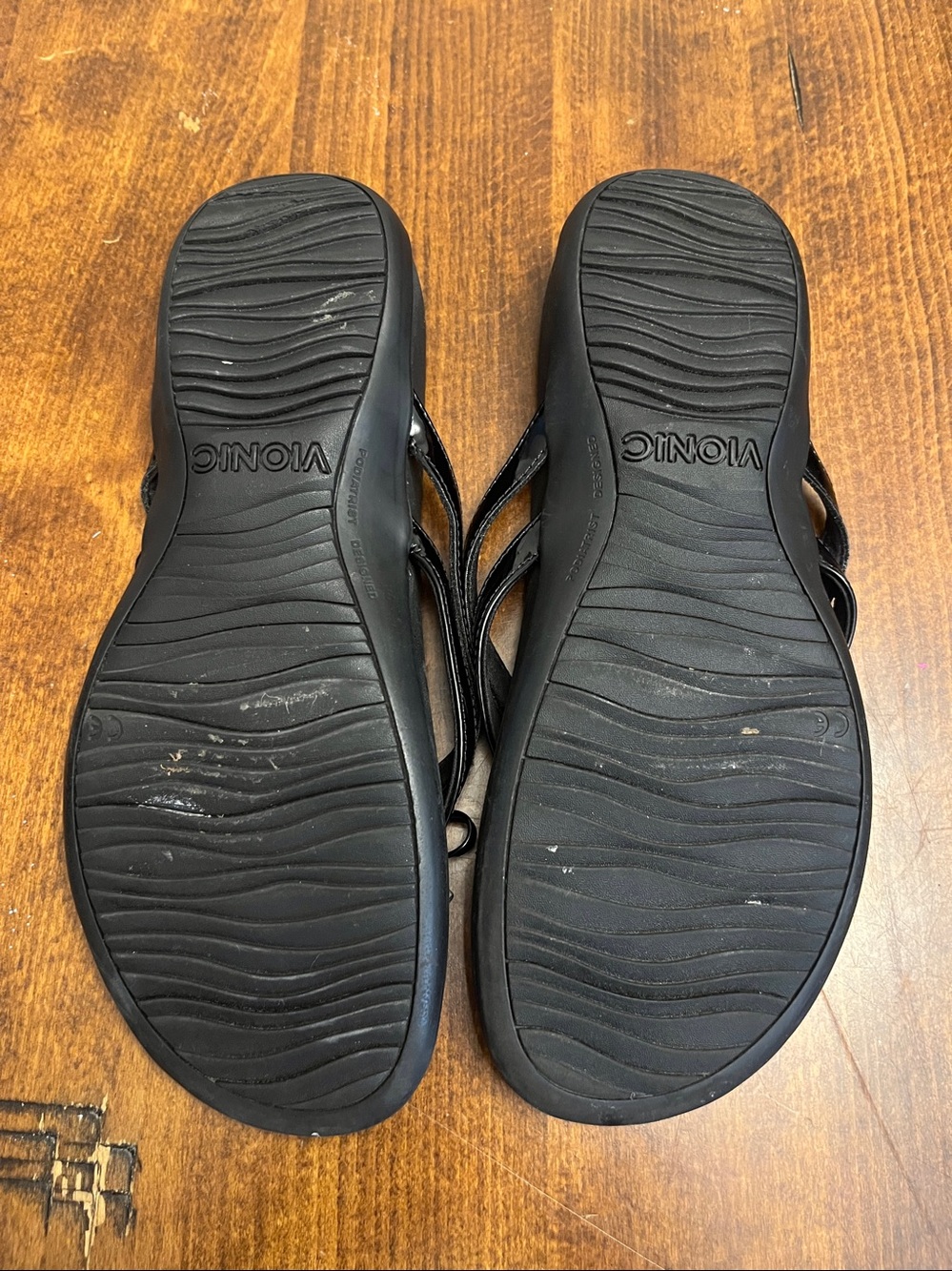 Vionic Bella X Flip Flop Sandal Patent Black Double Straps Bow Sz 7.5 Orthopedic - Picture 6 of 7